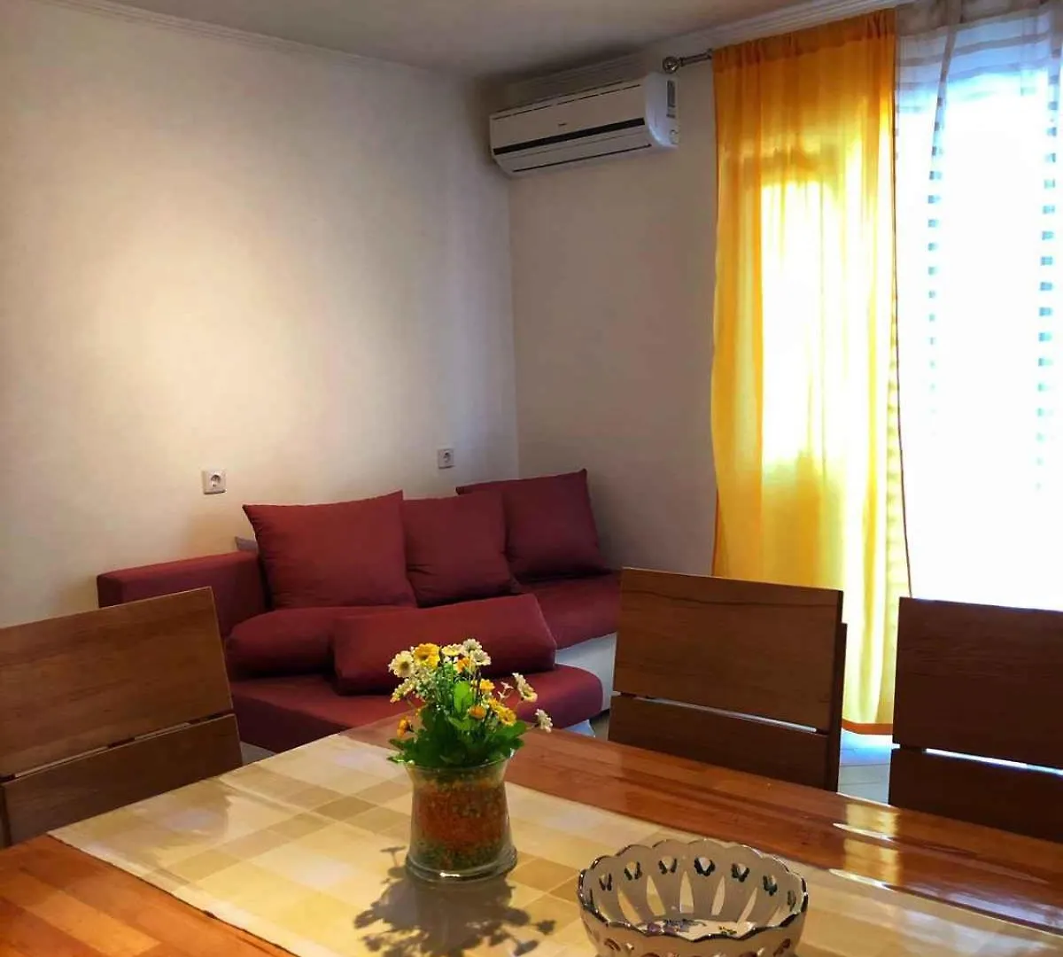 Apartments In Banjol/Insel Rab 16070 Banjol