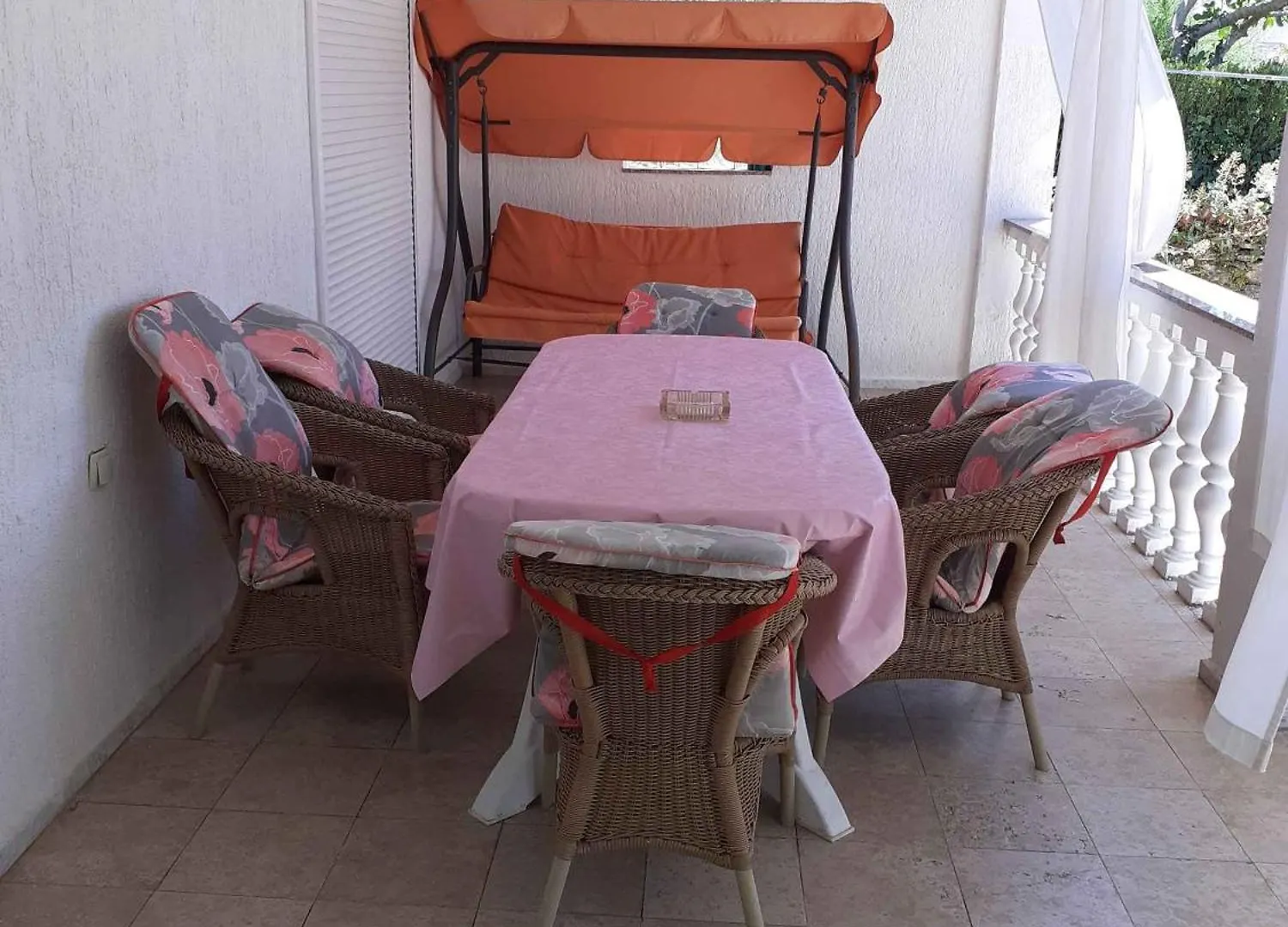 Apartments In Banjol/Insel Rab 16070  Banjol